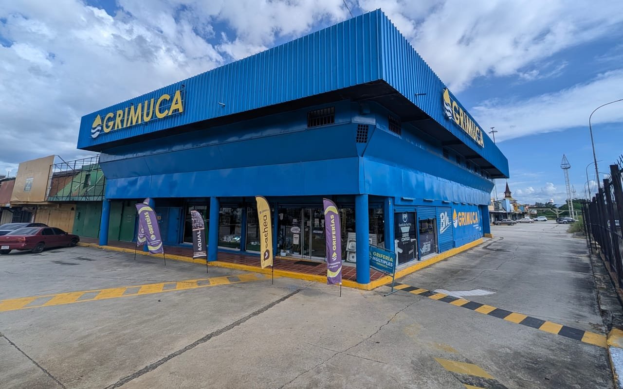 Fachada de Grimuca Big Low